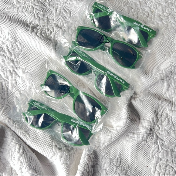 NEW - Set of 5 - Proper Twelve Irish Whiskey Branded Green Sunglasses - Picture 5 of 5